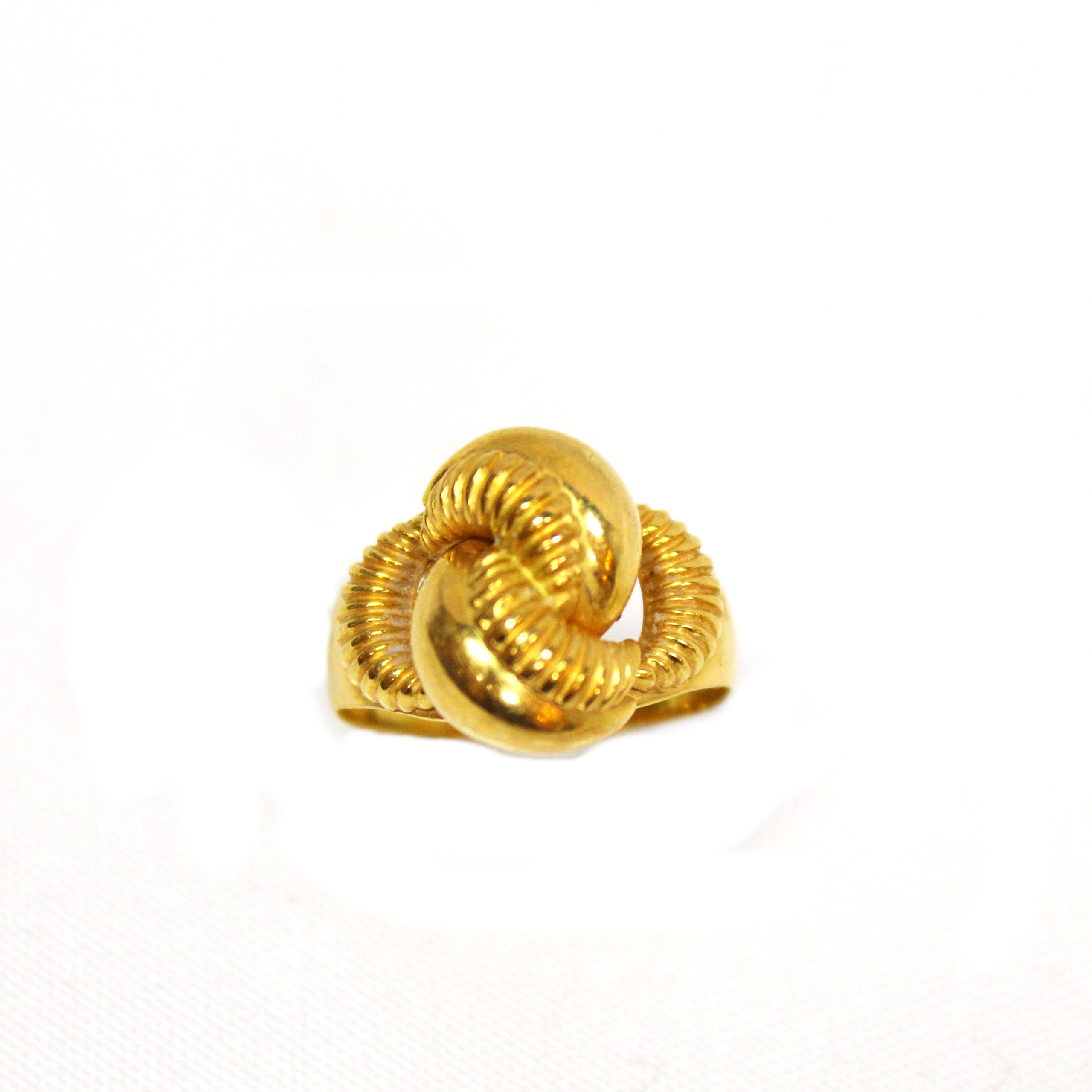 Classic 18k Yellow Gold Italian Twist Ring