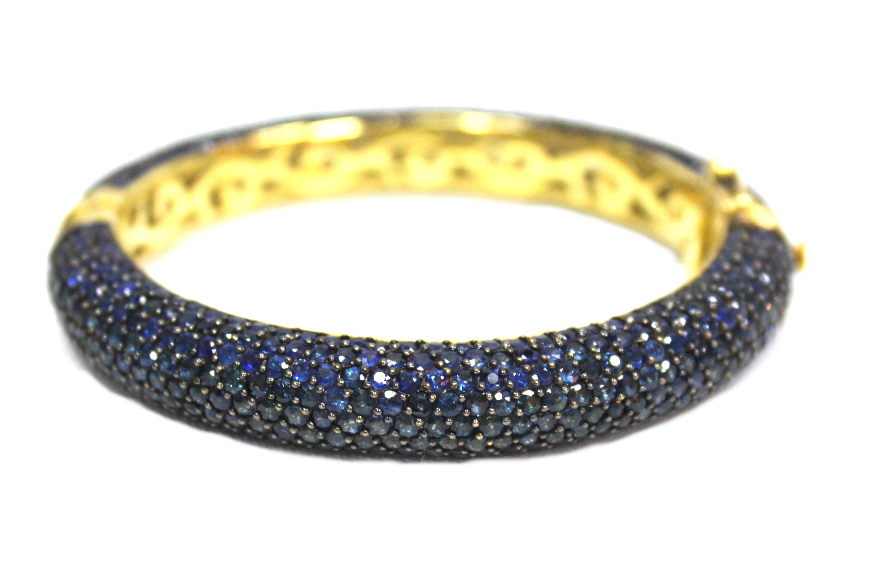 Ceylon Cornflower Blue Sapphire Bangle Bracelet